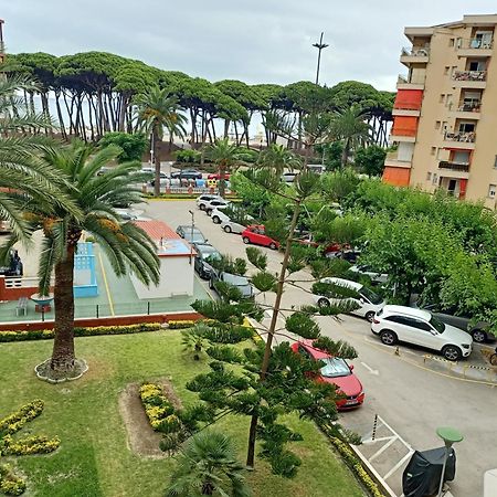 Seafront Apartment Pineda Beach ラ・ピネーダ エクステリア 写真
