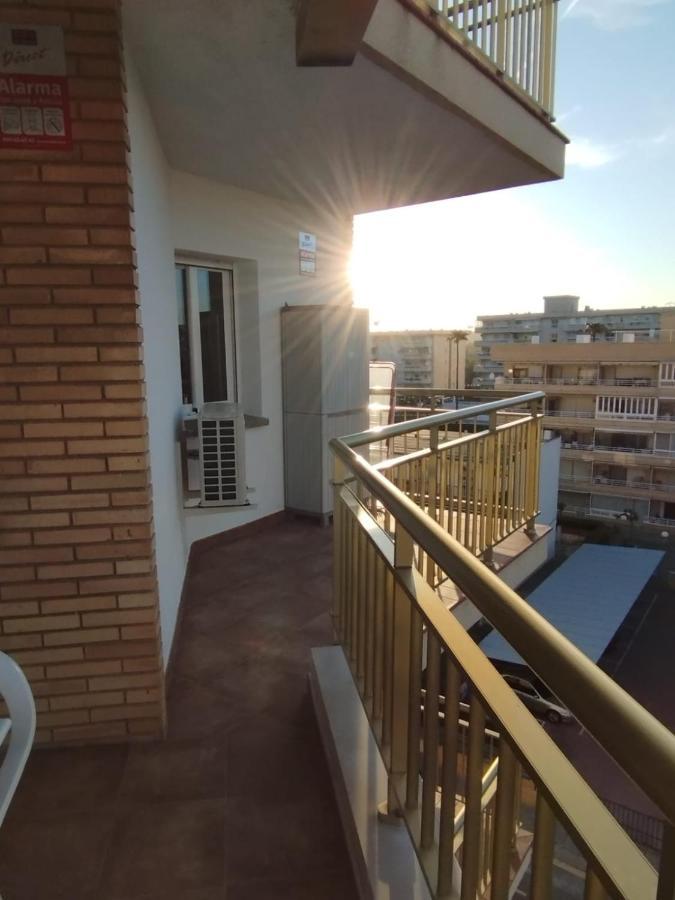 Seafront Apartment Pineda Beach ラ・ピネーダ エクステリア 写真